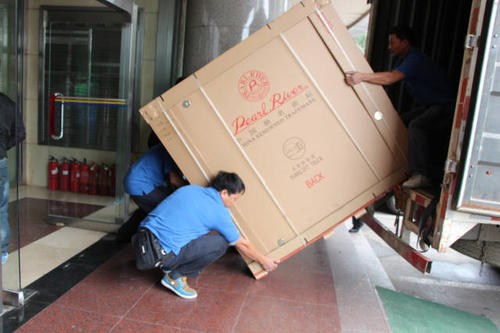 盐源钢琴贵重工艺品无忧运